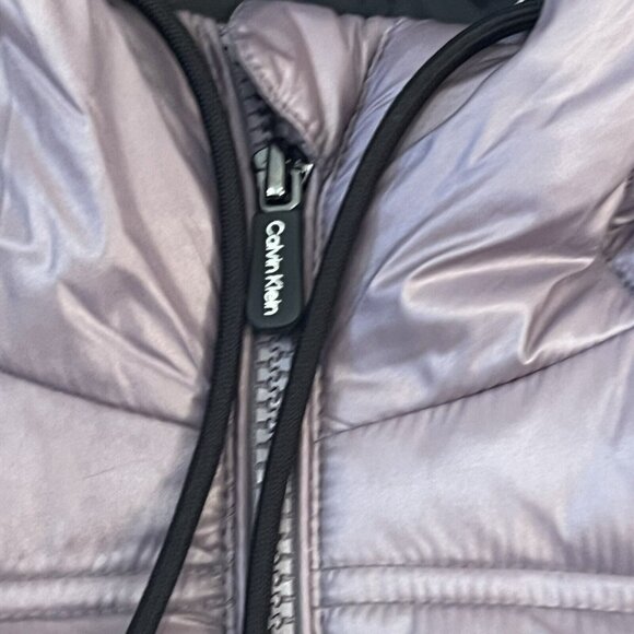 Calvin Klein Performance Metallic Cropped Puffer Vest Size Large Lavender Boxy - Picture 3 of 9
